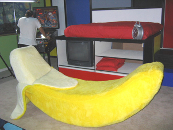 Banana Rocker, Mondrian Bed open
